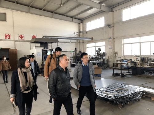 上海工程技術(shù)大學(xué)石湖蕩鎮(zhèn)科技工作站正式成立，開(kāi)啟校地合作新篇章